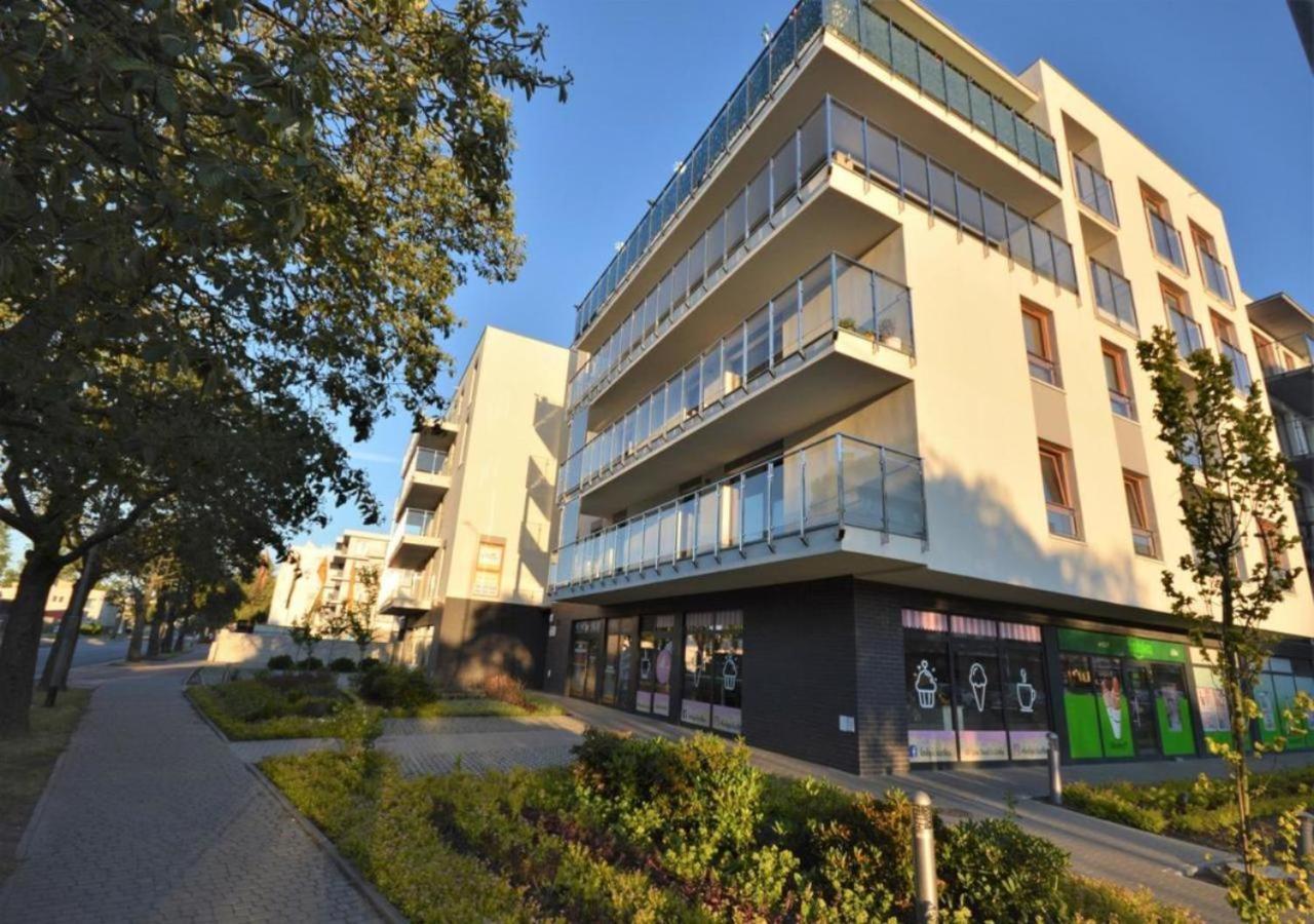 Color Apartments Apartament Black & White Kolobřeh Exteriér fotografie